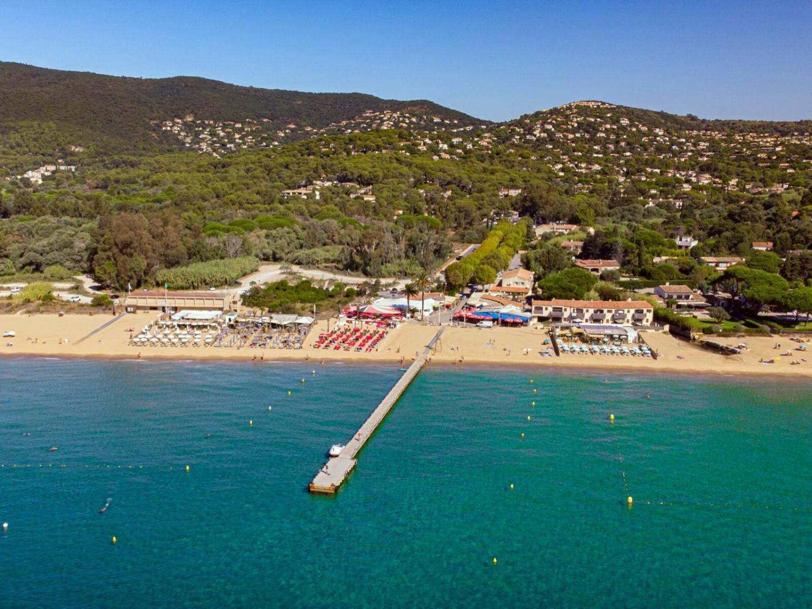 Appartement Residence Santa Barbara Avec Piscine Et A 750M De La Plage Cavalaire-sur-Mer Eksteriør bilde