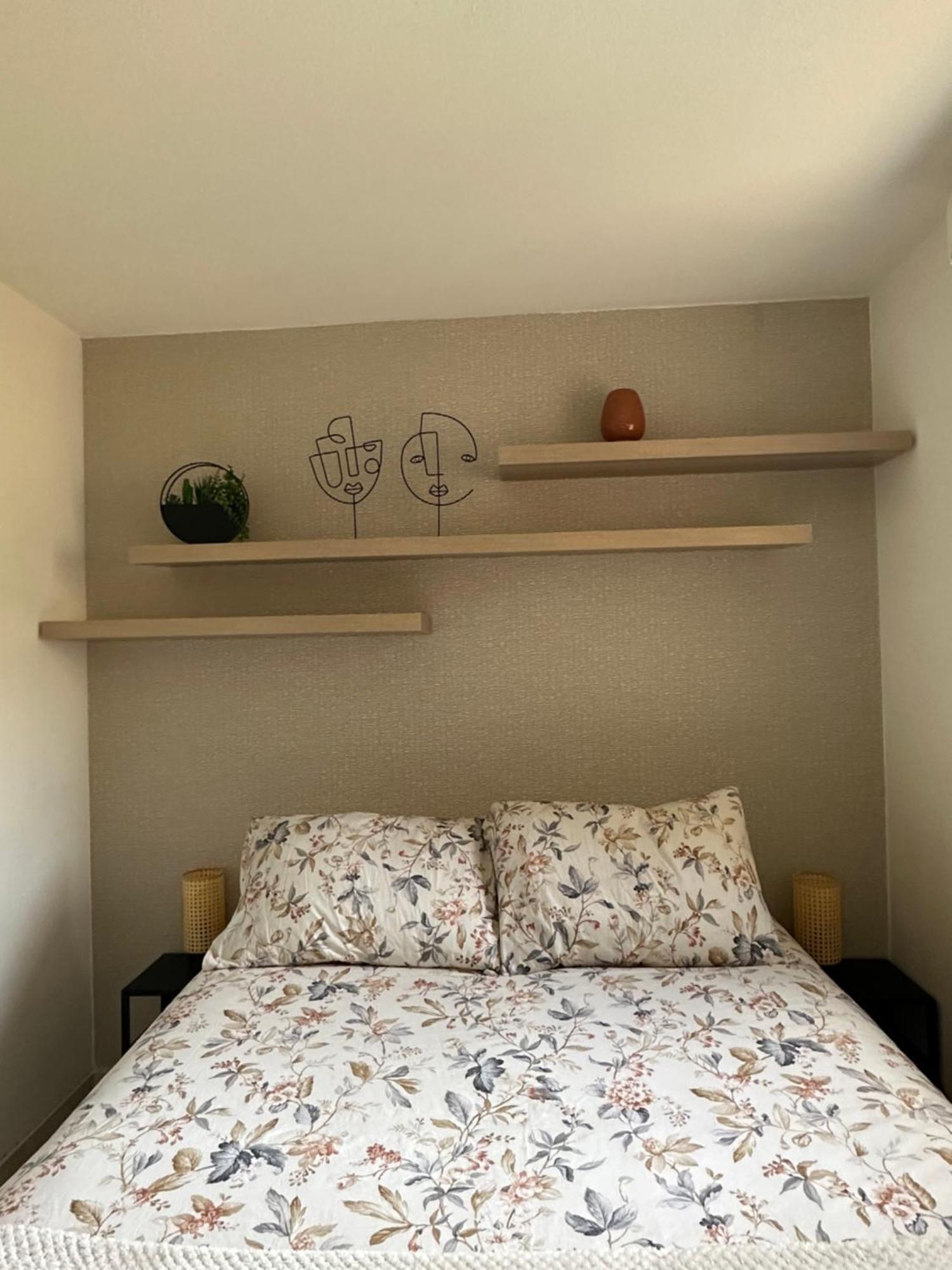 Appartement Residence Santa Barbara Avec Piscine Et A 750M De La Plage Cavalaire-sur-Mer Eksteriør bilde